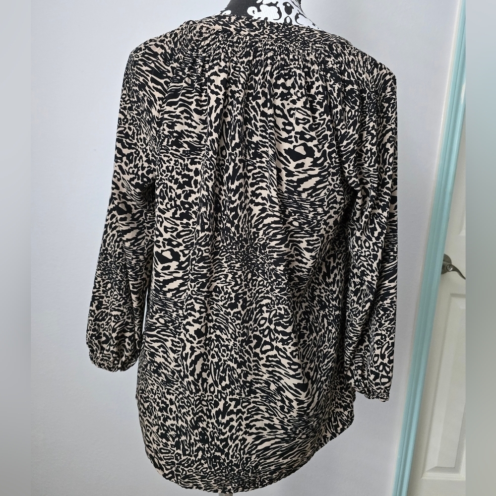 Dana Buchman Animal Print Blouse Size M - Picture 7 of 12